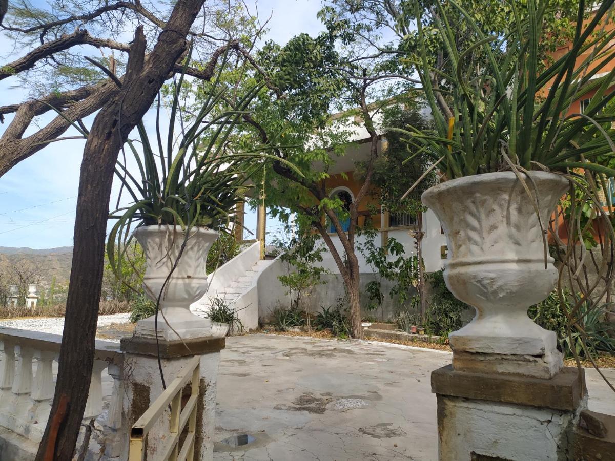 Jardin Etnobotanico Villa Ludovica Santa Marta  Buitenkant foto